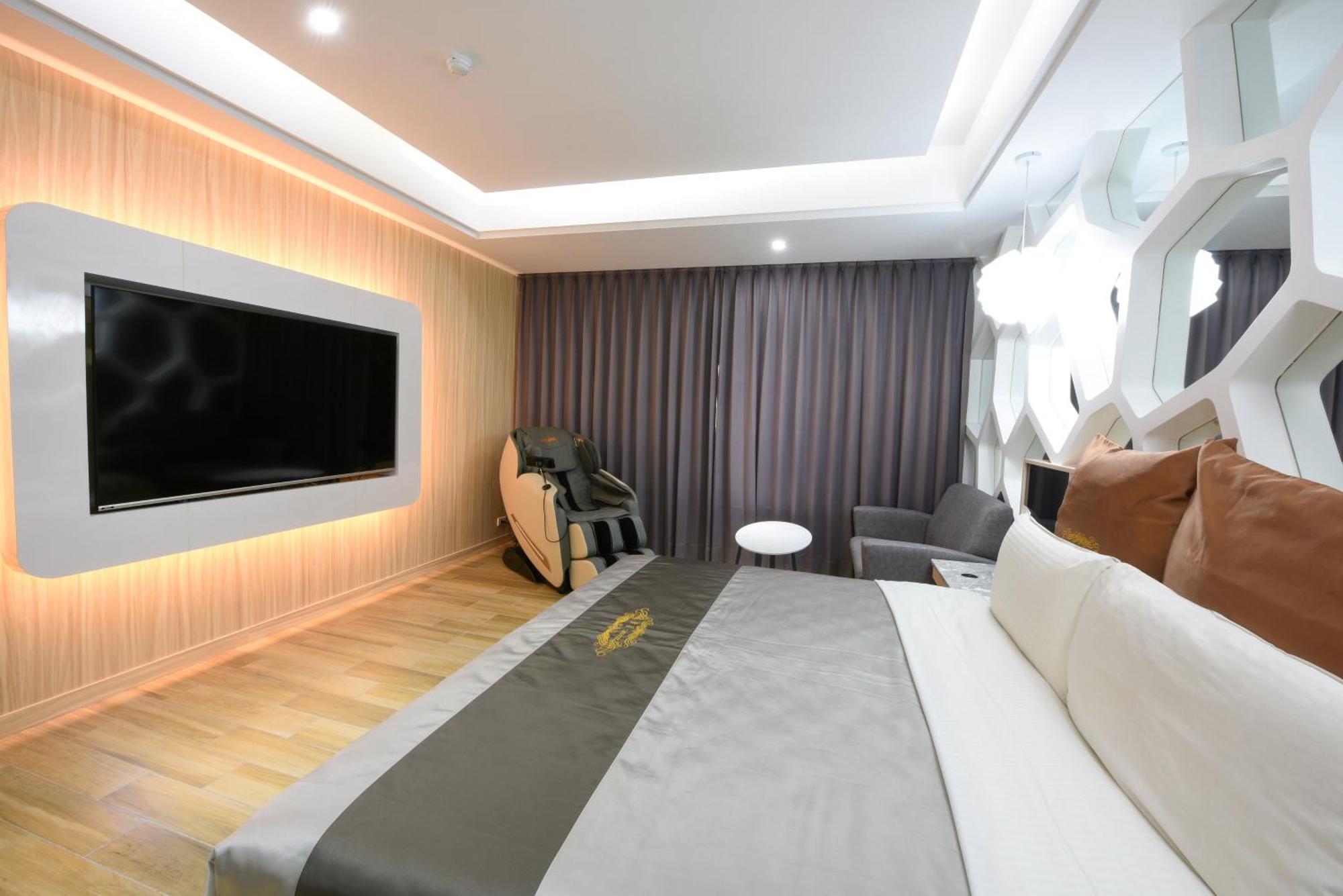 Zj Motel Hsinchu Exterior foto
